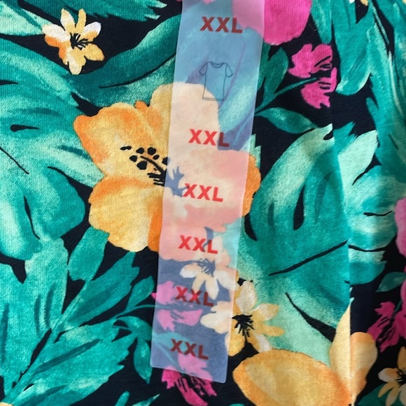 OLD NAVY  CREW NECK FLORAL TEE SHIRT Size XXL Short Sleeves Plus Size Colorful - Picture 4 of 9